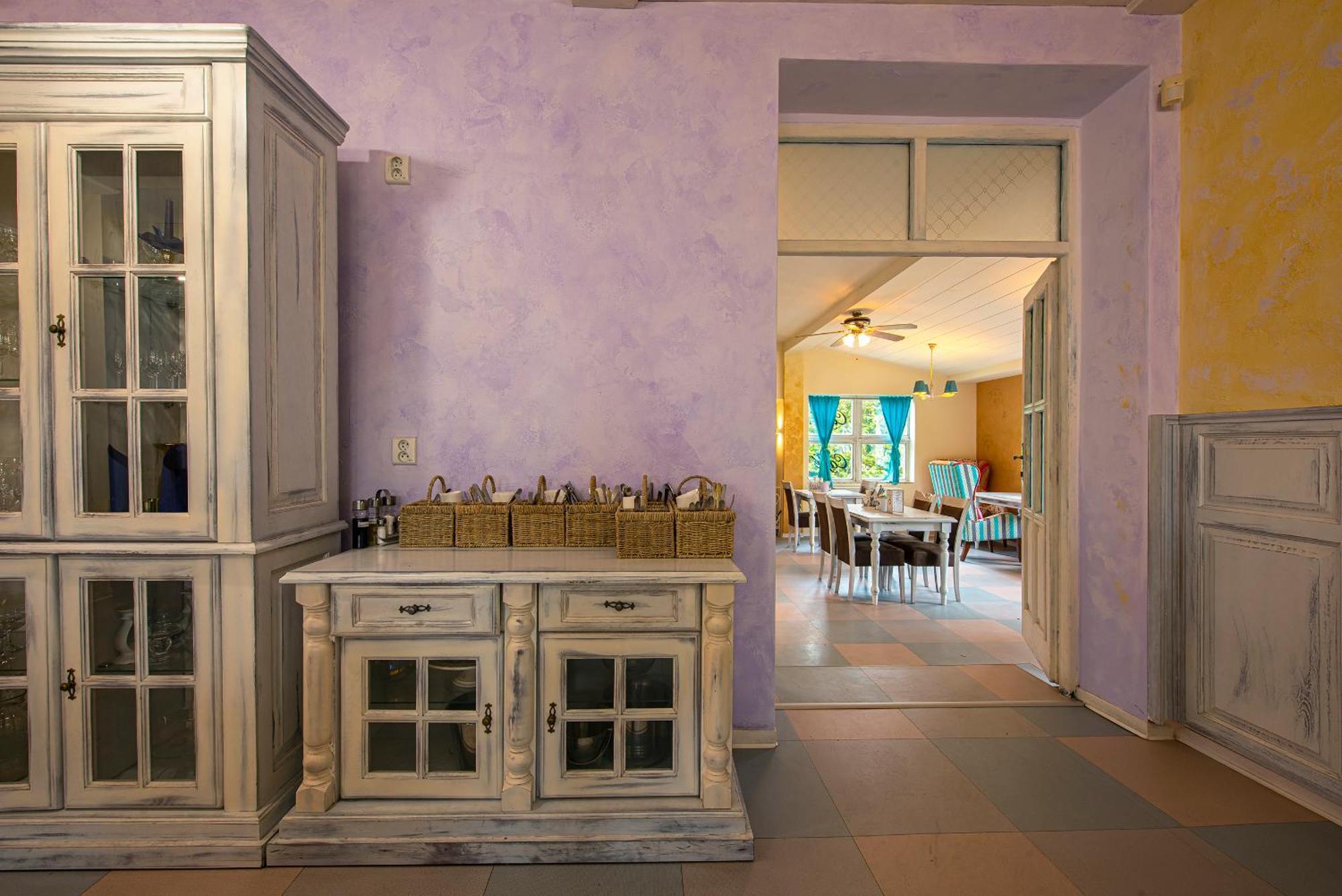 Penzion A Restauracia Lavender Motel Poprad Luaran gambar